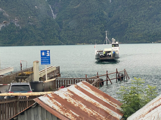 The ferry between Solvorn and Urnes