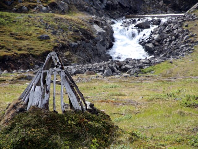 Old, sami hut (Photo by Mark König on Unsplash)