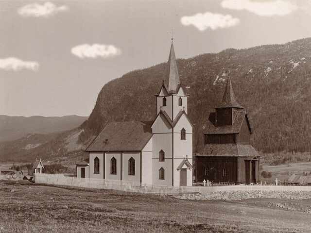 Torpo church and Torpo stave church. Photo by Riksantivaren. Photographed by Thomhav, C. Christensen (1857-1937), Flickr.com