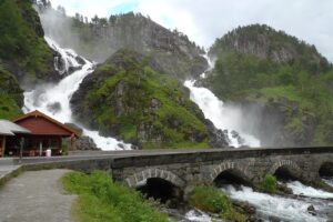 Låtefoss: The Majestic Twin Waterfall