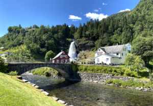 Steindalsfossen